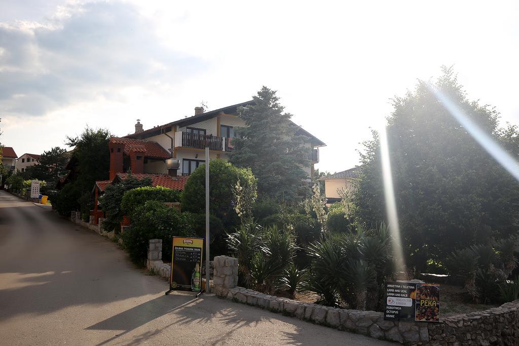 Guest House Zeba & Riviera Šilo Eksteriør billede