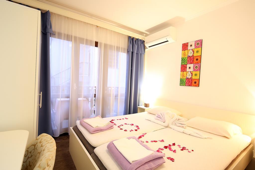 Guest House Zeba & Riviera Šilo Eksteriør billede