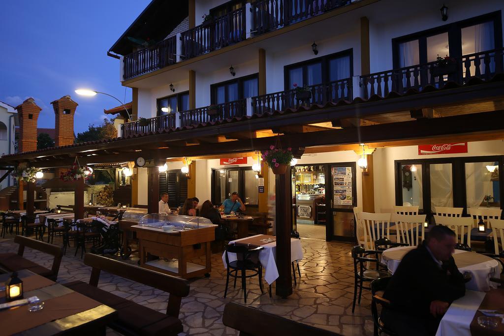 Guest House Zeba & Riviera Šilo Eksteriør billede