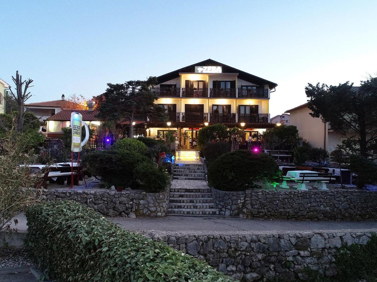 Guest House Zeba & Riviera Šilo Eksteriør billede